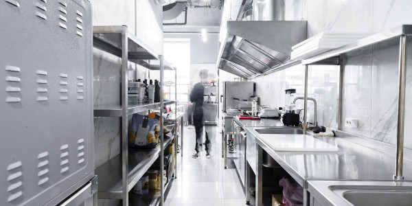 Limpiezas de Conductos de Extracción y Ventilación Vilada · Cocina de Caterings