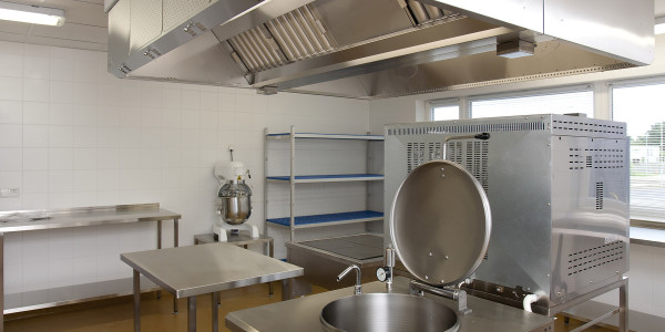 Limpiezas de Filtros, Turbinas y Motores en Barcelona · Cocina de Cafeterías