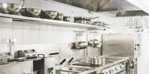 Limpiezas Sistemas Extracción de Humos en Barcelona · Cocina de Obradores