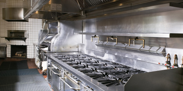 Limpiezas Sistemas Extracción de Humos en Barcelona · Cocina de Marisquerías